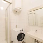 Premium 2br Close To Center