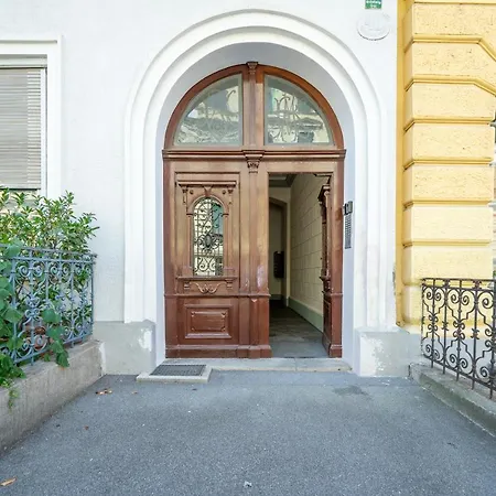 Apartmán Premium - Walking Distance To Center
