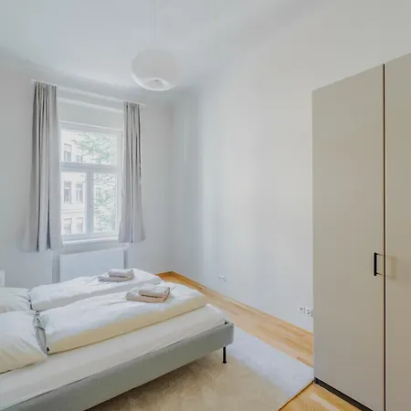 Premium 2br Close To Center アパート *