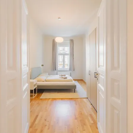 Premium 2br Close To Center דירה גראץ